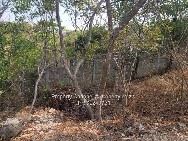 Residential Stand in Glen Lorne meauring 5118 sqm with Title Deeds 