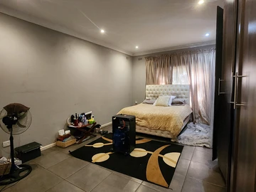 2 Bedroom Garden Flat