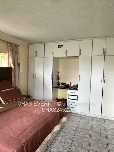 Bloomingdale 6-Bed Home