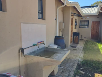 3 Bedroom Garden Flat