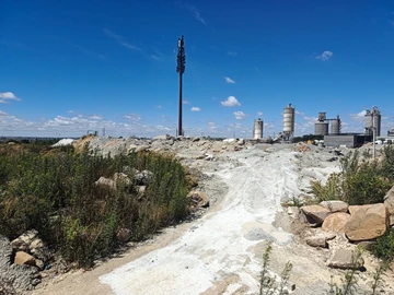 Commercial & Industrial Land