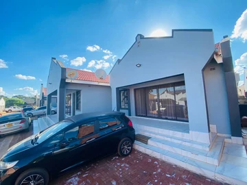 2 Bedroom Garden Flat