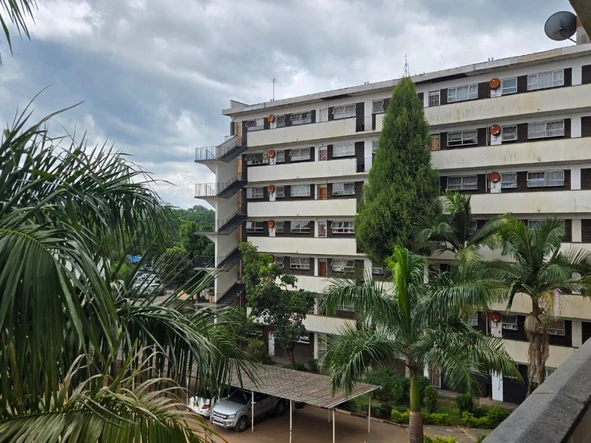 2 Bedroom Flat & Apartment