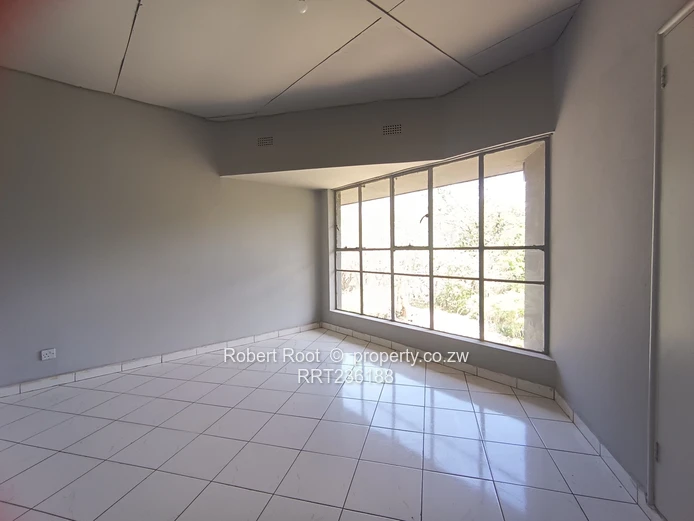 5 bed Commercial and Residential property in Sentosa