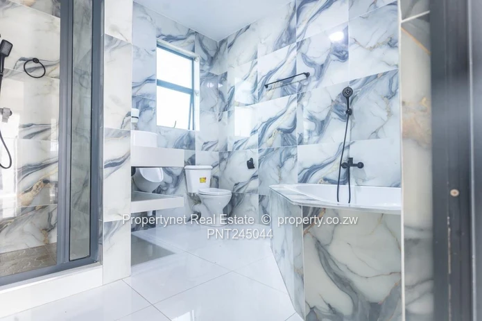 Modern Luxury in Arlington East!!!