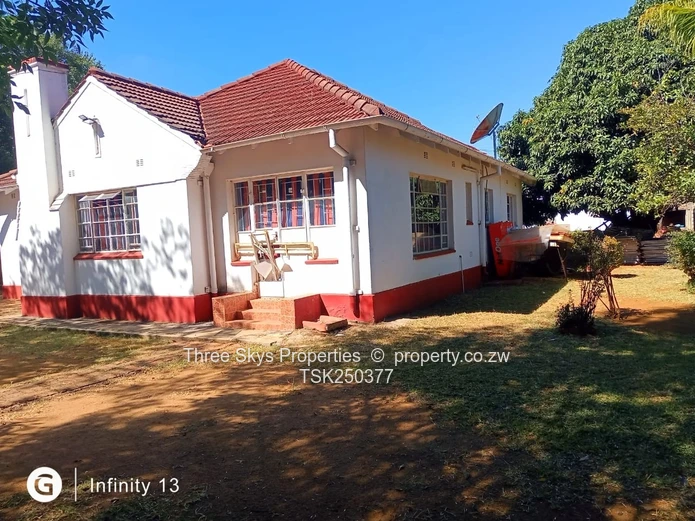 Close To Garwe Restaurant