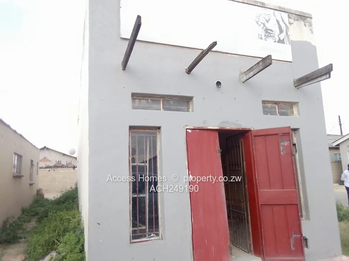 Chitungwiza Manyame Park Shop for sale 