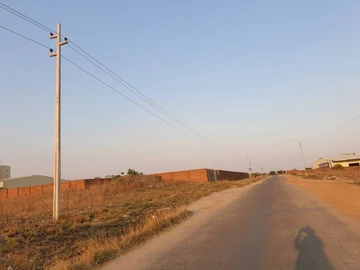 Commercial & Industrial Land