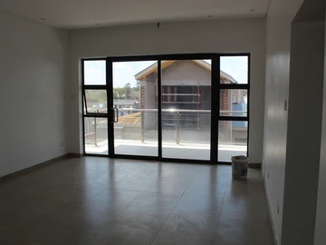 4 Bedroom Flat & Apartment