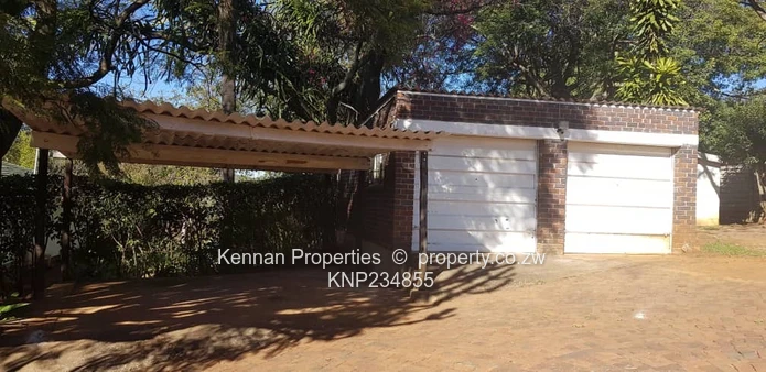 Attractive Home On A Quiet Close With Views, Pool & Tennis Court