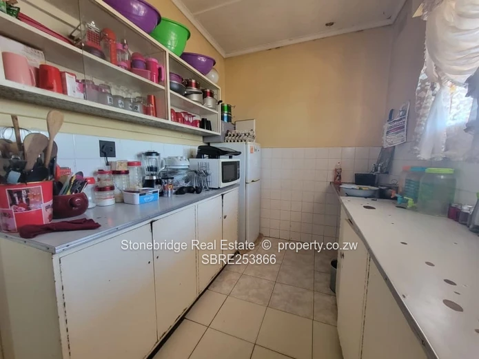 2 Bedroom Rogean Flat For Sale