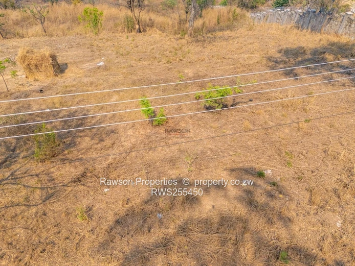 Helensvale Sloping Parcel with Private Road & Views