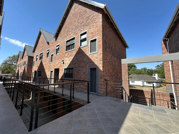 Modern 3 bedroom Flats - Avondale 