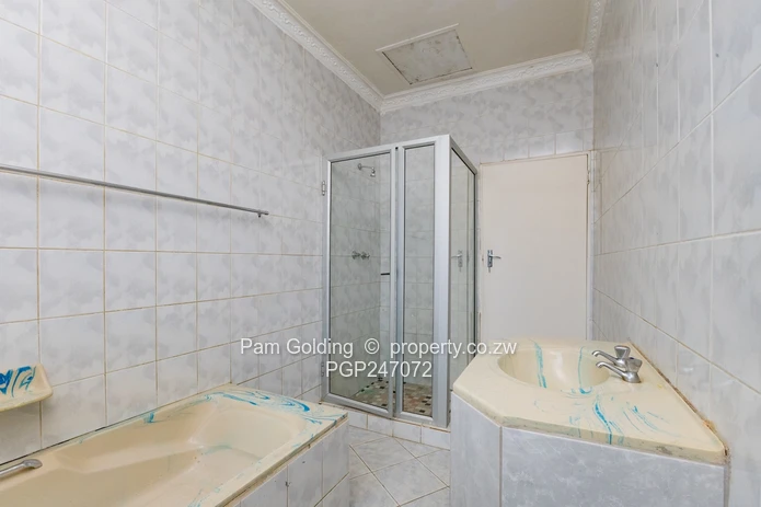 Move in Ready 3 Bedroom Gem!