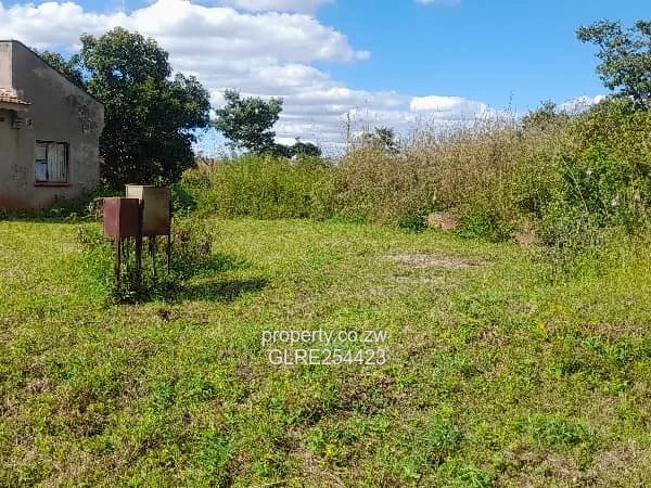 Hogerty Hill 4,348m² — Subdividable Stand on Tarred Road