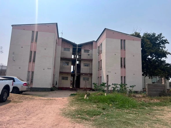 3 Bedroom Flat & Apartment