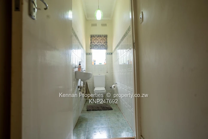 Four bedroom home in an excellent location with a cottage, pool and a prolific borehole (Sole Mandate)
