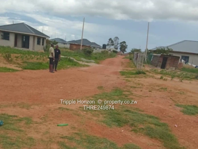 Spacious 2-Bed on 800m² Plot in Ruwa — Good ZESA