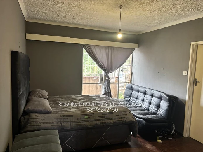 Neat Bedsitter for Sale in The Avenues (Sole Mandate)