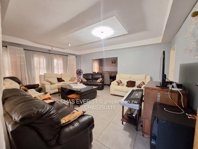 Beautiful house for sale in Mazowe 