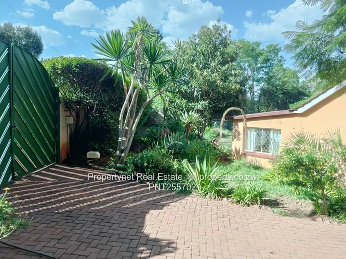 Solid neat family home!!!