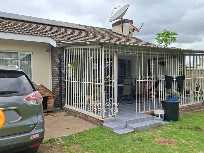 Renovated 3-Bed with Enclosed Patio & Garden — Mabelreign