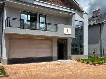 18 Unit Townhouse Complex