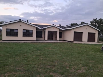Spacious home in Windsor Park
