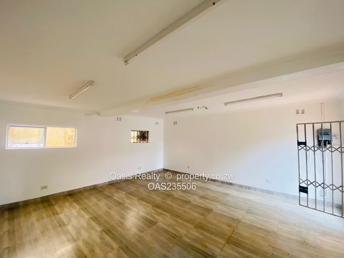 Conviniently located office to rent