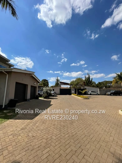 Avondale West Townhouse off Kerry