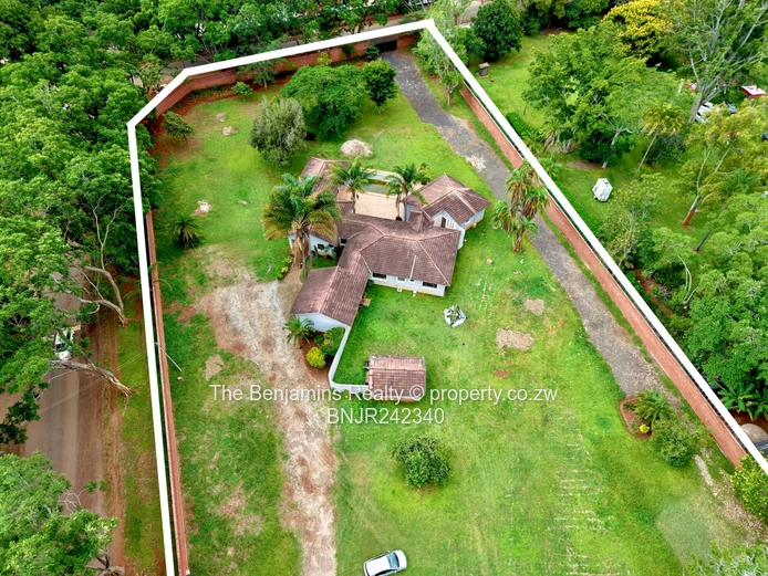 2 Acres Prime Land On Kingsmead