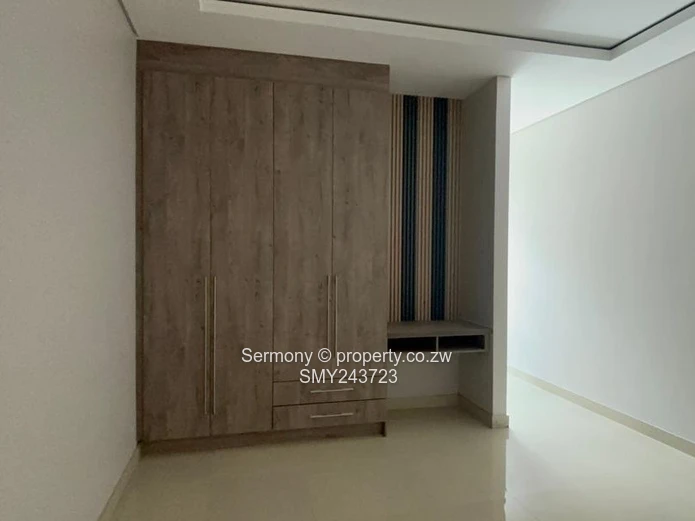 ARLINGTON ESTATE - property for sale