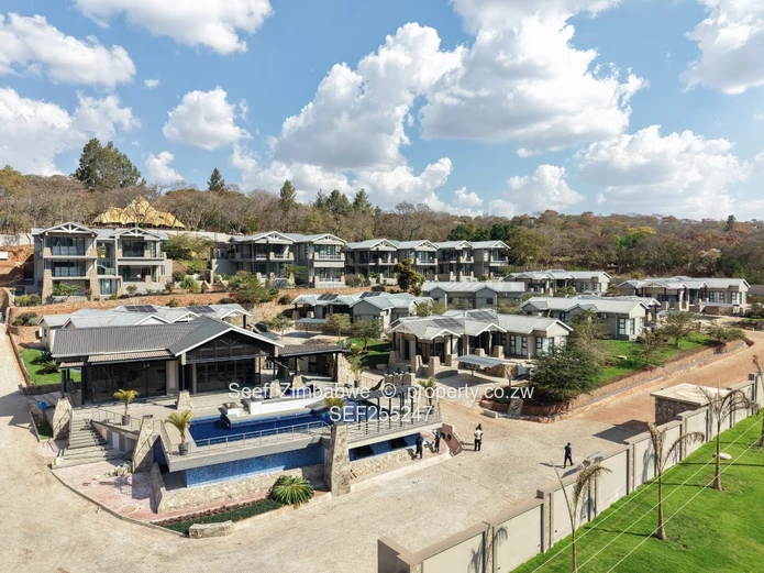 Exquisite 6-Bedroom All-Ensuite Modern Sanctuary | Glen Lorne