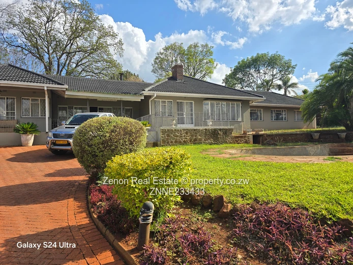 4bedroom house, main ensuite in Greystone park,4612sqm ,deed 390k neg (Sole Mandate)