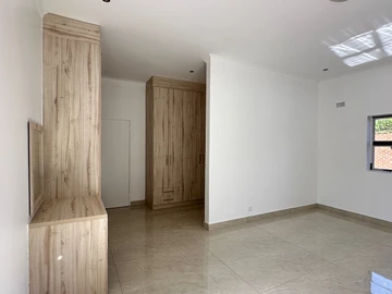 3 Bedroom Garden Flat