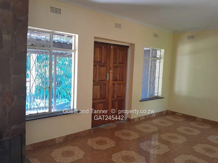 Modern 3-Bedroom Home to Rent in Haig Park, Mabelreign
