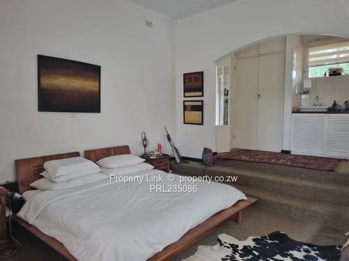 Home With Views, Pool & Self-Contained Cottage!