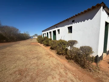Farm & Agricultural Land
