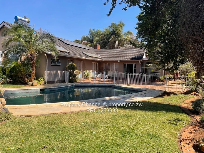 4 bed house with lots of Investments opportunities 