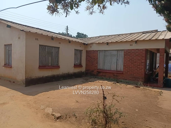 Chitungwiza Unit M House For Sale 