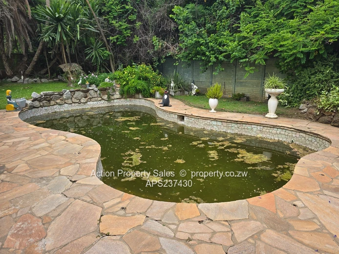 House For Sale In Strathaven 