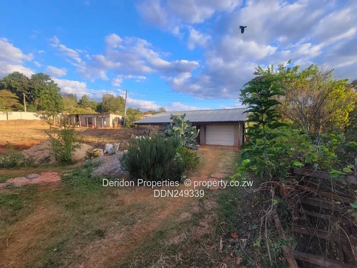 2100 m² Quinnington Stand, Harare North — With Garage