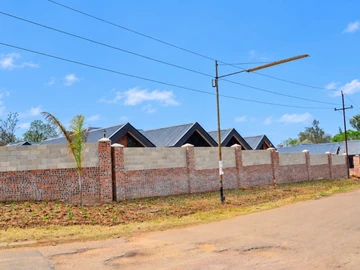 9 Unit Townhouse Complex