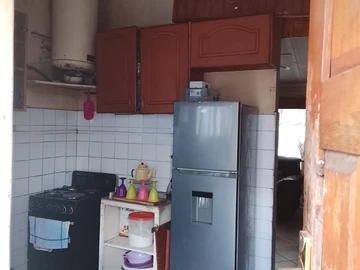 2 Bedroom Flat & Apartment