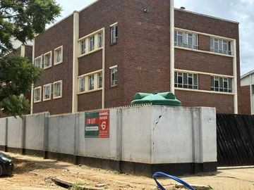 3 Bedroom Flat & Apartment