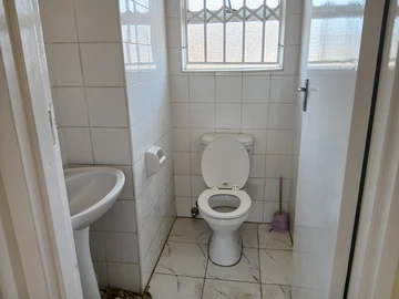 2 Bedroom Garden Flat