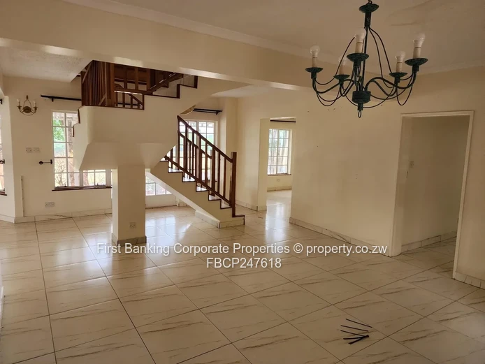 Prestigious Double-Storey Townhouse in Sunriver Manors