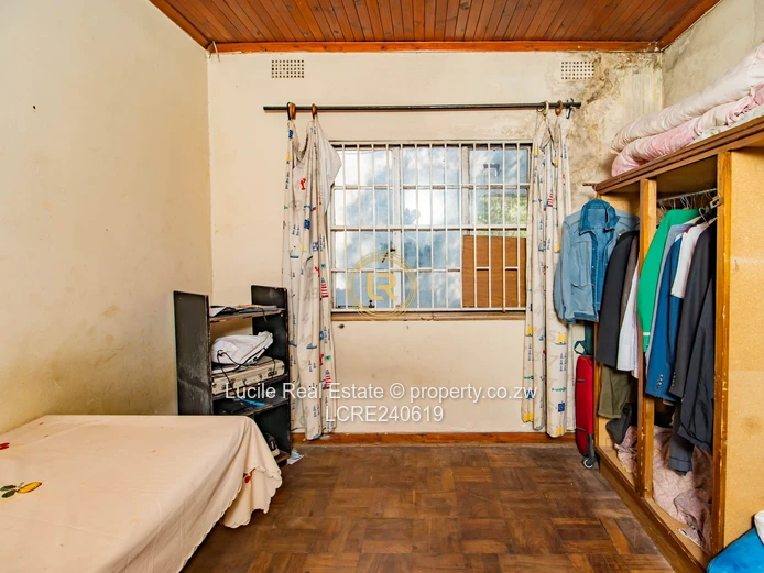 Refined Living: Glen Lorne Family Residence (Sole Mandate)