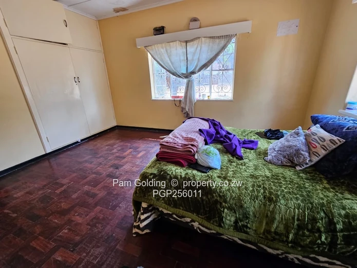 Family Home In A Desirable Neighborhood