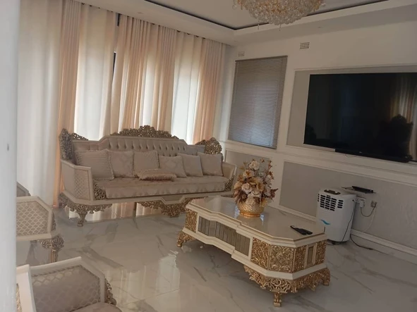 8 Bedroom House